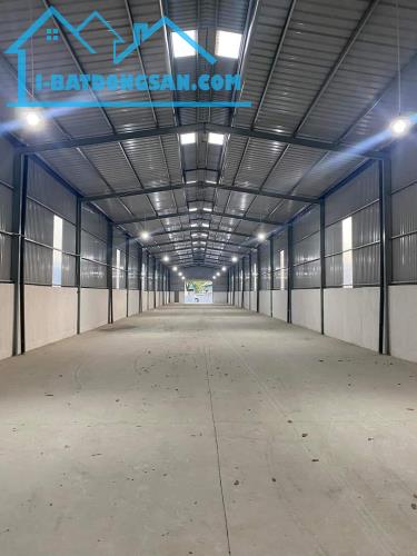 Cho thuê kho xưởng 1000m2, 2000m2 đường QL 1A, Bến Lức, Long An