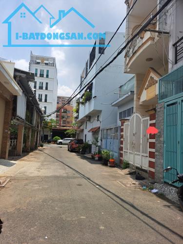 Bán nhà khu V.I.P Đồng Đen, Tân Bình, 70m2, 4 tầng, giá chỉ 11ty5