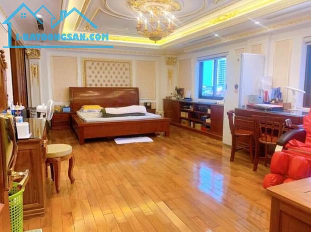 TOÀ APARTMENT MẶT PHỐ KIM MÃ THƯỢNG. DÒNG TIỀN 4 TỶ/NĂM. MB 190M². Chào 105 tỷ - 4