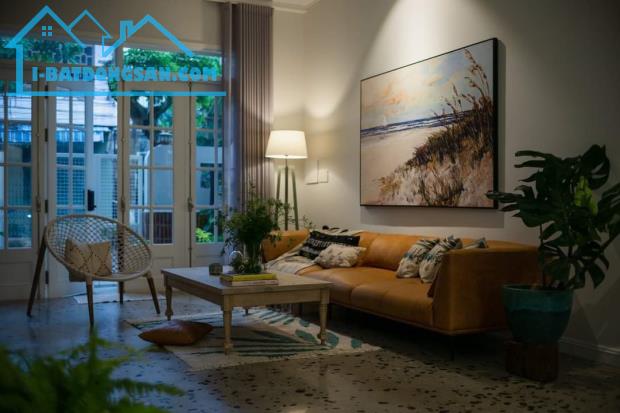 Quận 10, gần MT-Bán nhà 5 tầng, Ngang 6m, ô tô, kinh doanh - 1