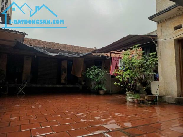 🌏 Cần bán nhà cấp 4 diện tích gần 80m2 mặt tiền 5 m lô góc ,Đường ô tô 30 chỗ quay đầu - 2