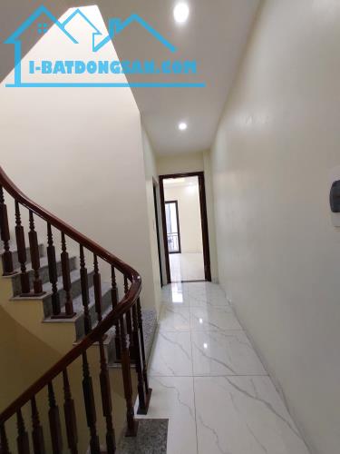 Bán nhà PL Quân đội oto. Phố Hoàng Văn Thái, Quận Thanh Xuân. DT: 50m. Giá: 7.5 ty - 4