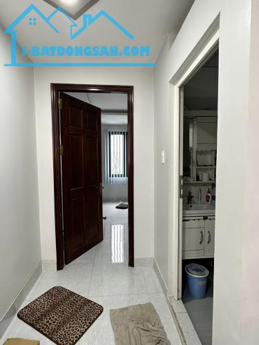 Kẹt bank, bán nhanh nhà mới vào ở ngay, gần Quận 1, xe hơi tới nhà, chỉ 8 tỷ - 2