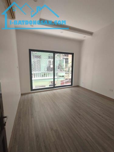 Bán nhà Trần Cung – Ngõ Thông – Ô tô – 50m2 – 6 Tầng thang máy – 11 tỷ .