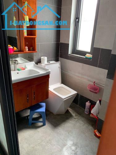 Bán nhà mặt tiền Bùi Thị Xuân, Tân Bình 5,5m * 20m, 1 trệt 2 lầu HC 193m2 dòng tiền 720 tr - 4