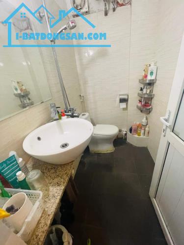 BÁN NHÀ 5 tầng phố Hoàng Cầu, Đống Đa 35m2 giá 4.8 tỷ. - 1