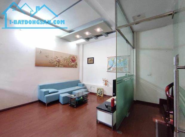 Bán nhà Đội Cấn 65m2 – Mặt tiền 8,3m – Lô góc 3 mặt tiền – 19,9 tỷ . - 1