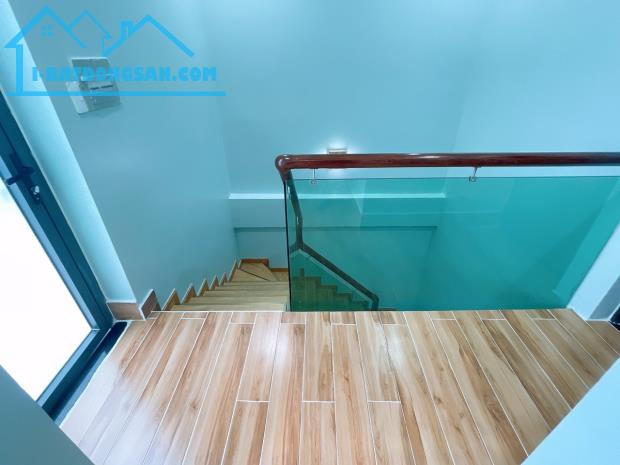 Hot! Nhà hẻm xe hơi đường Thăng Long, P.4, Tân Bình (6x12m) 4 tầng, 12 tỷ - 1