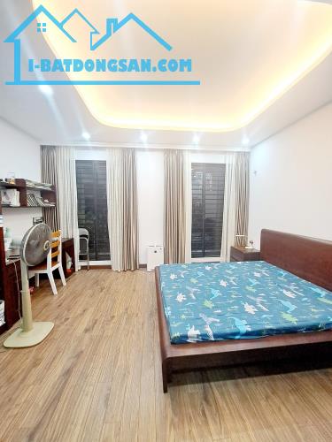 Cần bán gấp nhà Thanh Liệt 42m2 MT4m 6tầng giá 3.8tỷ