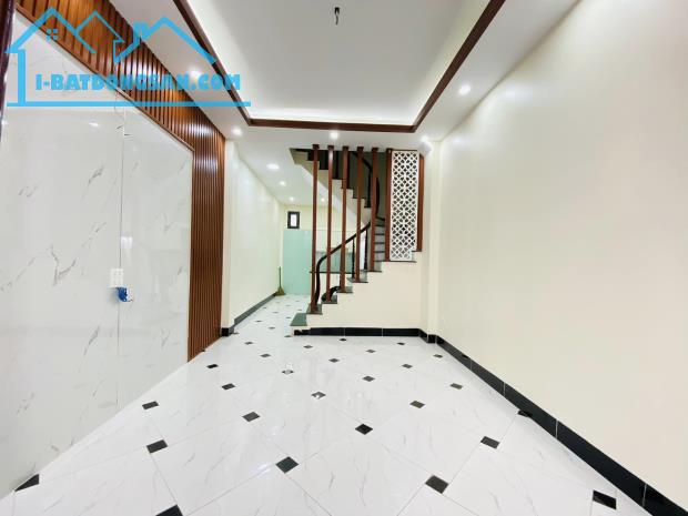 Giá Tốt. Bán Nhà Ngô Gia Tự, Long Biên 38m2, 5T chỉ 6,65 tỷ (Cam kết chuẩn) - 1