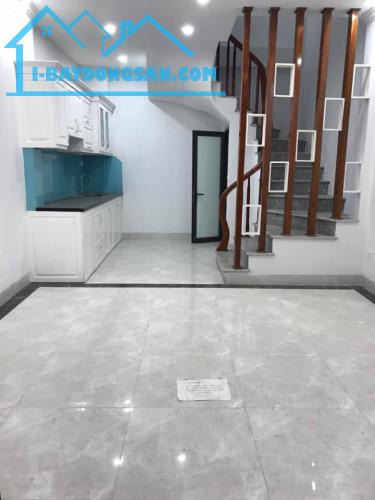 Bán nhà Xuân Phương 33m2*5T. 100m đến Trịnh Văn Bô, trường FPT, chợ Xuân Phương. Tiện Ôtô