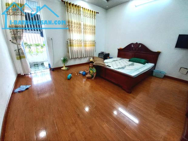 BÁN LỖ NHÀ ĐẤT TÂN HIỆP 1TRỆT 2LẦU SỔ HỒNG RIÊNG THỔ CƯ ĐƯỜNG RỘNG SÂN ĐẬU OTO - 2