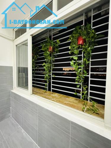 Bán căn hộ cc Đồng Tầu toà N  hướng Nam cực mát. DT 70m2 2pn 2wc view thoáng đẹp - 2