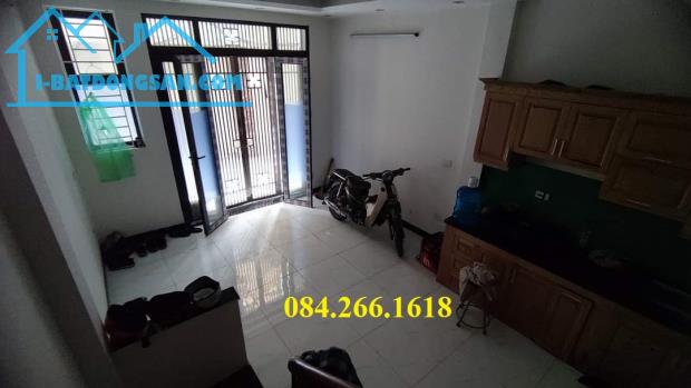 TRẦN PHÚ VĂN QUÁN HÀ ĐÔNG NHÀ ĐẸP Ở LUÔN - LÔ GÓC 2 THOÁNG - SỔ ĐỎ NỞ HẬU giá hợp lý - 4