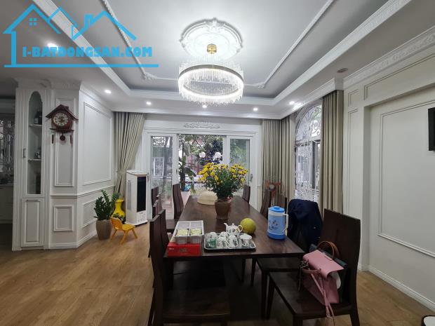 BIỆT THỰ ĐẲNG CẤP NGUYỄN TUÂN KINH DOANH ĐỈNH THANG MÁY 175m2 MẶT TIỀN 9m SỔ ĐẸP hơn 40 tỷ - 1
