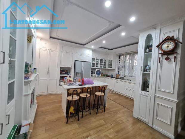 BIỆT THỰ ĐẲNG CẤP NGUYỄN TUÂN KINH DOANH ĐỈNH THANG MÁY 175m2 MẶT TIỀN 9m SỔ ĐẸP hơn 40 tỷ