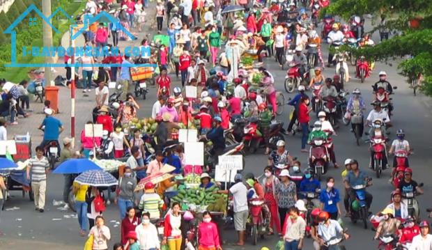 LÀM ĂN THUA LỖ BÁN GẤP (600M2) ĐẤT THỔ CƯ SÁT TRUNG TÂM THỊ XÃ BÌNH LONG GIÁ- 300 TRIỆU - 2