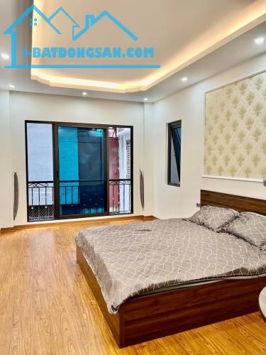 Nhà đẹp dân xây 31m2x5T Phố Cầu Am - Vạn Phúc - Ô tô đỗ 10m - ngõ thoáng - cạnh chợ - 2