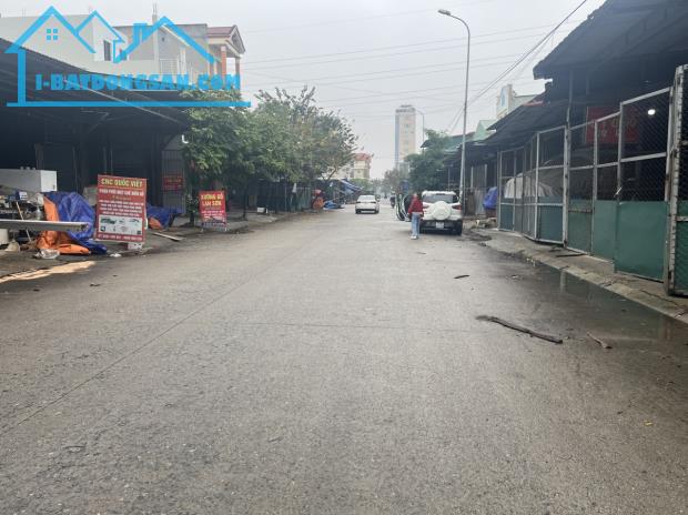 bán lô đất trục xương cá đường NGUYEN VAN CU Từ  Sơn GÍA RẺ NHƯ CHO 

Dt 100m mt 5m GIÁ