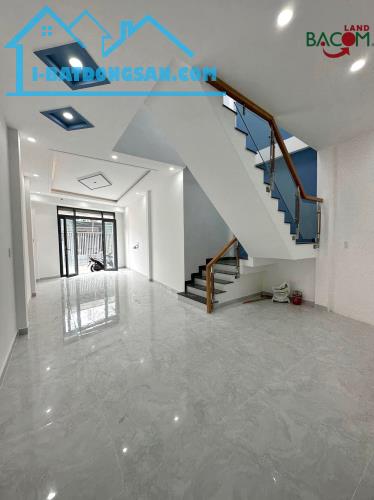 Bán nhà 70m2 1 trệt 1 lầu đường ô tô gần giáo xứ Bình Hải (P. Tân Tiến) - 1