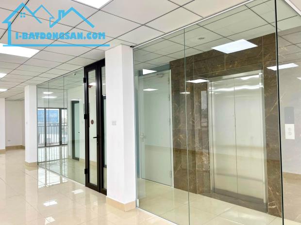 Tòa Nhà, Văn Phòng phố Vũ Đức Thận, 6 Tầng, Thang Máy, Hàng xóm Vinhomes. - 3