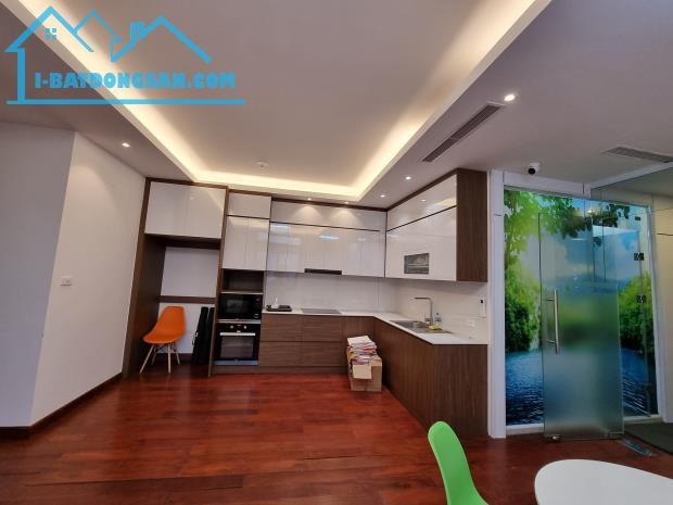 Bán nhà Trần Thái Tông 60m2 mặt tiền 6,5m 5 tầng chỉ 7,2 tỷ . - 1