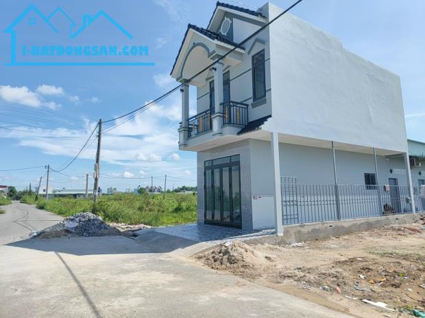 Bán nhà trọ 125m2, có lầu, mới, giá 3 tỷ 500 triệu, sổ hồng riêng