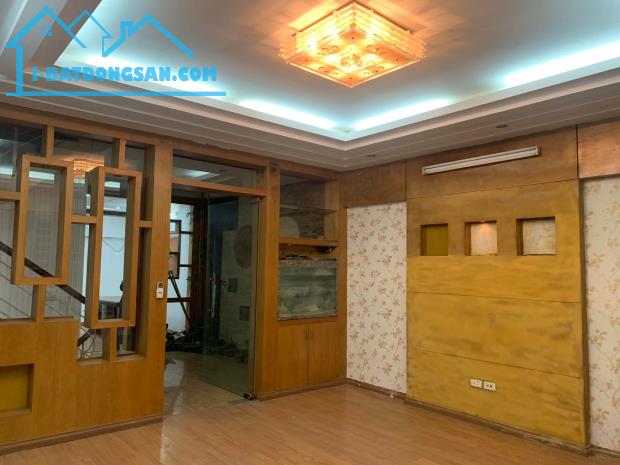 Siêu phẩm Phân lô ô tô vỉa hè , Nguyễn Khánh Toàn Cầu Giấy 65m² , MT 5,5m , 6 tầng 15,8 tỷ - 4