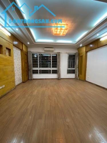 Siêu phẩm Phân lô ô tô vỉa hè , Nguyễn Khánh Toàn Cầu Giấy 65m² , MT 5,5m , 6 tầng 15,8 tỷ - 1