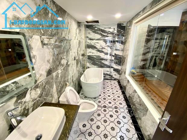 BÁN NHÀ 75M, 6 TẦNG THANG MÁY, 2 MẶT NGÕ PHỐ NGUYỄN VĂN CỪ, GARA 2 ÔTÔ, KINH DOANH. - 4
