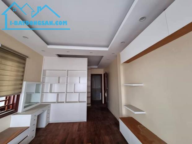 BIỆT THỰ SIÊU VIP, MÔI TRƯỜNG SỐNG ĐẲNG CẤP,  DT 238M2 x 5T,  MT 30M, GIÁ 47 TỶ. - 2