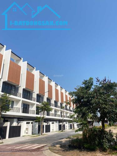 Bán nhà liền kề Midori Park thanh toán 5 năm - 50% nhận nhà CĐT Becamex Tokyu 0919433733 - 1