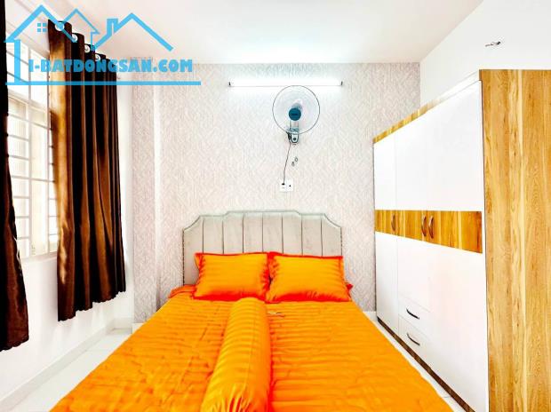 Bán gấp nhà Phạm Văn Hai, P3 Tân Bình 47m2, 3 tầng, HXH, giá 4,3 tỷ TL - 1