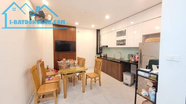 Bán nhà phố Tô Vĩnh Diện 43m2 xây 5 tầng, MT 3.7m. Thoáng 2 Mặt. Nhỉnh 7 tỷ - 3