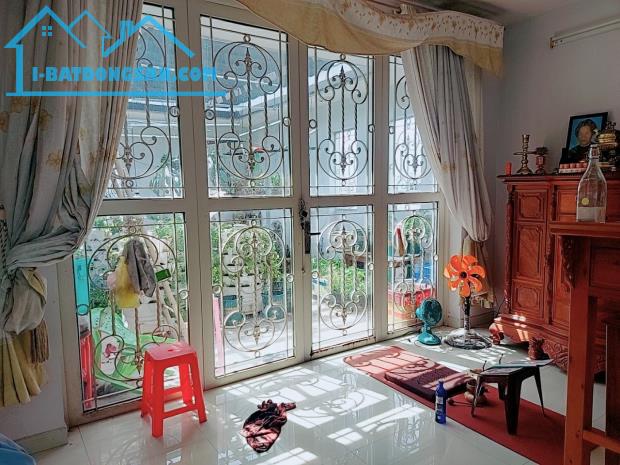 NHÀ MẶT TIỀN KHU PHÂN LÔ VIEW ĐẸP - TRƯƠNG ĐÌNH HỘI QUẬN 8 - 4TẦNG 5PN 105M2 - CHỈ 9,5 TỶ.