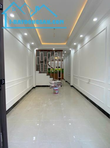 Bán nhà Sài Đồng Long Biên 42m2 4 tầng 3 bước ra hồ Điều Hòa giá 3 tỷ 450 triệu - 1