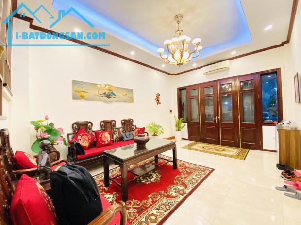Bán Nhà Đẹp Khu Liền Kề Hồ Tây - ÔTô Tránh - 70m2x5T.