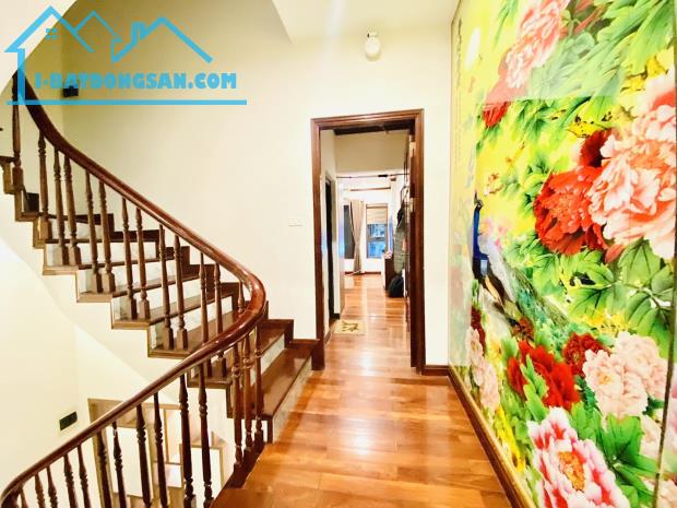 Bán Nhà Đẹp Khu Liền Kề Hồ Tây - ÔTô Tránh - 70m2x5T. - 1