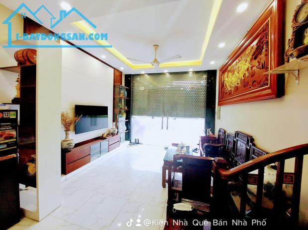 Bán nhà mặt phố Cổ Linh, Long Biên 35m², mặt tiền 4m, gần Aeon - mall Long Biên. - 3