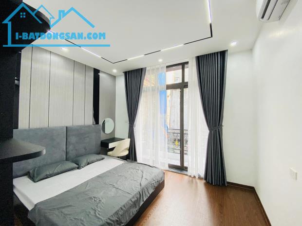 NGÕ THÔNG - OTO ĐỖ CỬA,  PHỐ HOÀNG HOA THÁM 45M2 MT 4M 5.8 TỶ