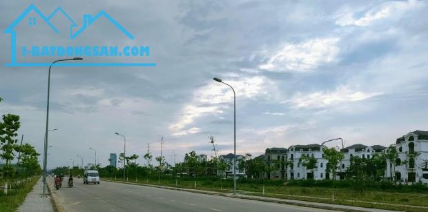 💥 Bán 1000m2 Đất dự án TMDV Mặt phố Nguyễn Văn Cừ, Long Biên, MT 50m, Chỉ 125 Tỷ 💥 - 1