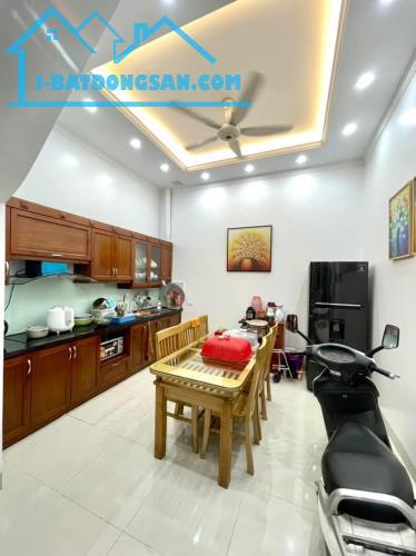 Bán gấp nhà Quan Nhân 5Tx42m2 mặt ngõ thông kinh doanh, gần phố, nhà mới 2 thoáng 5 tỷ - 1
