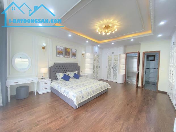 Bán Nhà Phố Đặng Tiến Đông 55m2 Mt 5.3 giá 11.5 tỷ , Thang Máy, Gara - 1