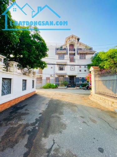 Bán Đất Biệt Thự Đường Ngay ĐườngTrần Não,P Bình An,Q2 DT:567m2(18mx28m) Giá Chỉ 119tr/m - 4