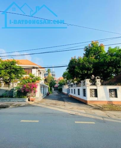 Bán Đất Biệt Thự Đường Ngay ĐườngTrần Não,P Bình An,Q2 DT:567m2(18mx28m) Giá Chỉ 119tr/m - 2