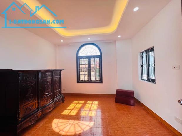 Siêu phẩm Hoàng Quốc Việt – Rẻ nhất khu vực – Đẹp Lung Linh 55m2 – 5 tầng chỉ 6,8 tỷ . - 2