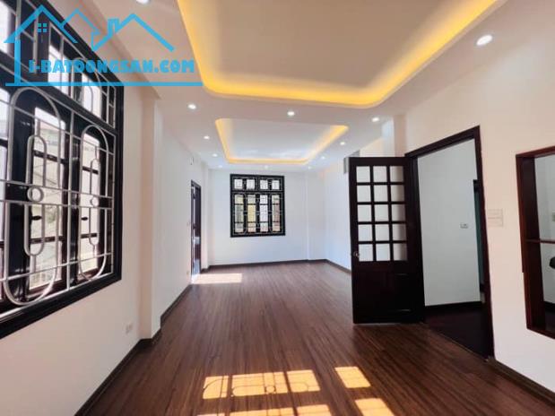 Siêu phẩm Hoàng Quốc Việt – Rẻ nhất khu vực – Đẹp Lung Linh 55m2 – 5 tầng chỉ 6,8 tỷ . - 1