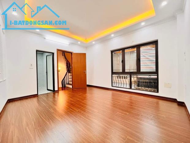 Kim ngưu nhà mới koong - mặt ngõ thông - nội thất xịn - Gần phố. Gía 5.65 tỷ - 3