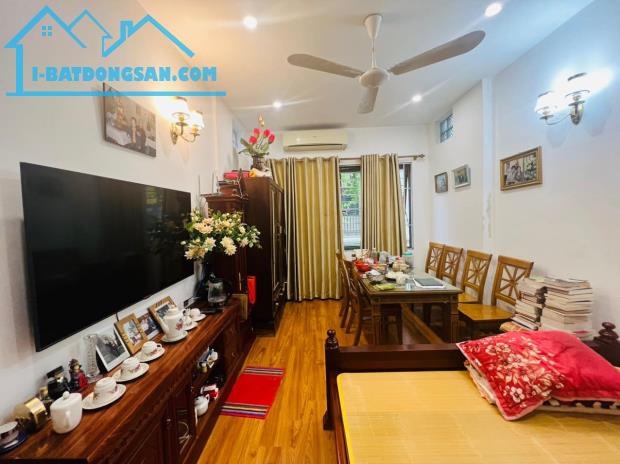 Cần bán gấp nhà phân lô VIP phố Phạm Tuấn Tài 42m2, 6T, ô tô tránh, vỉa hè kinh doanh, - 4