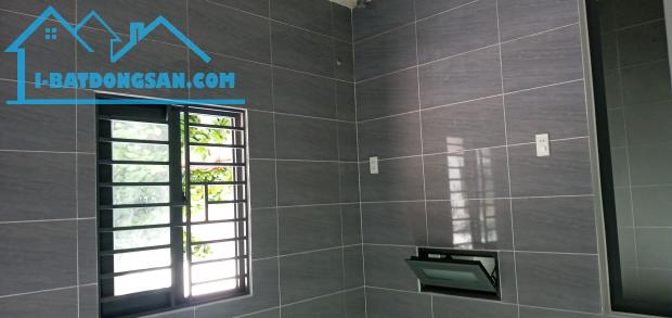 Cần bán gấp căn nhà 1 trệt 1 lầu, p Tân Phong, Biên Hòa. 90 m2 shr thổ cư chỉ 4,3 tỷ - 5